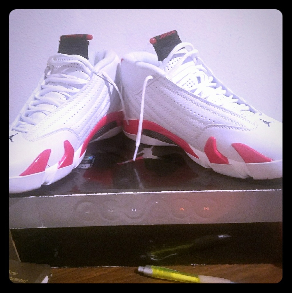 .Jordan 14's white & red